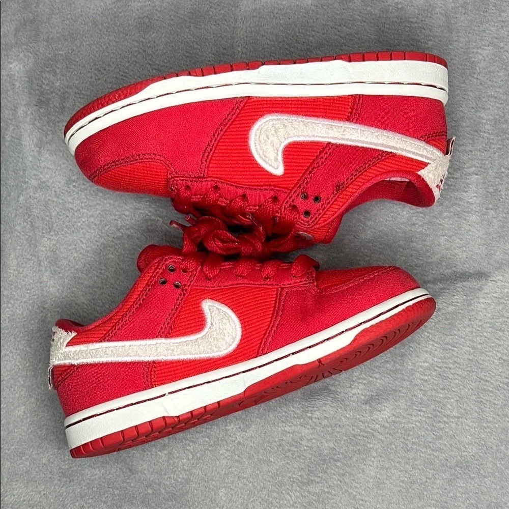 Nike Dunk Low Valentine’s Day Kids Red Sneakers Size 11C Heart Swoosh